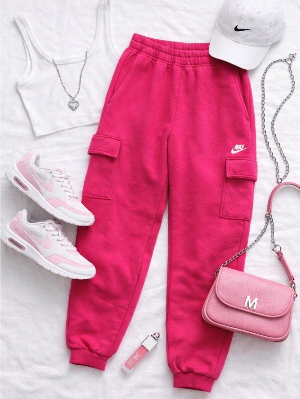 Nike Sportswear Club Fleece | Big Kids | Cargo Joggers Pink | XL - Picture 2 of 7